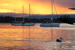 Lakes Edge Cottage, Catherine Hill Bay